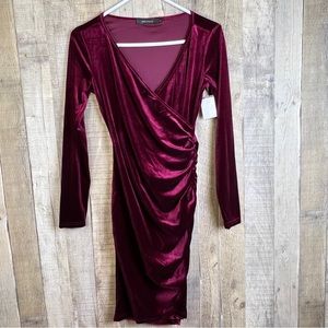 Venstina Size Small Long Sleeve V-Neck Surplice Ruched Dress
